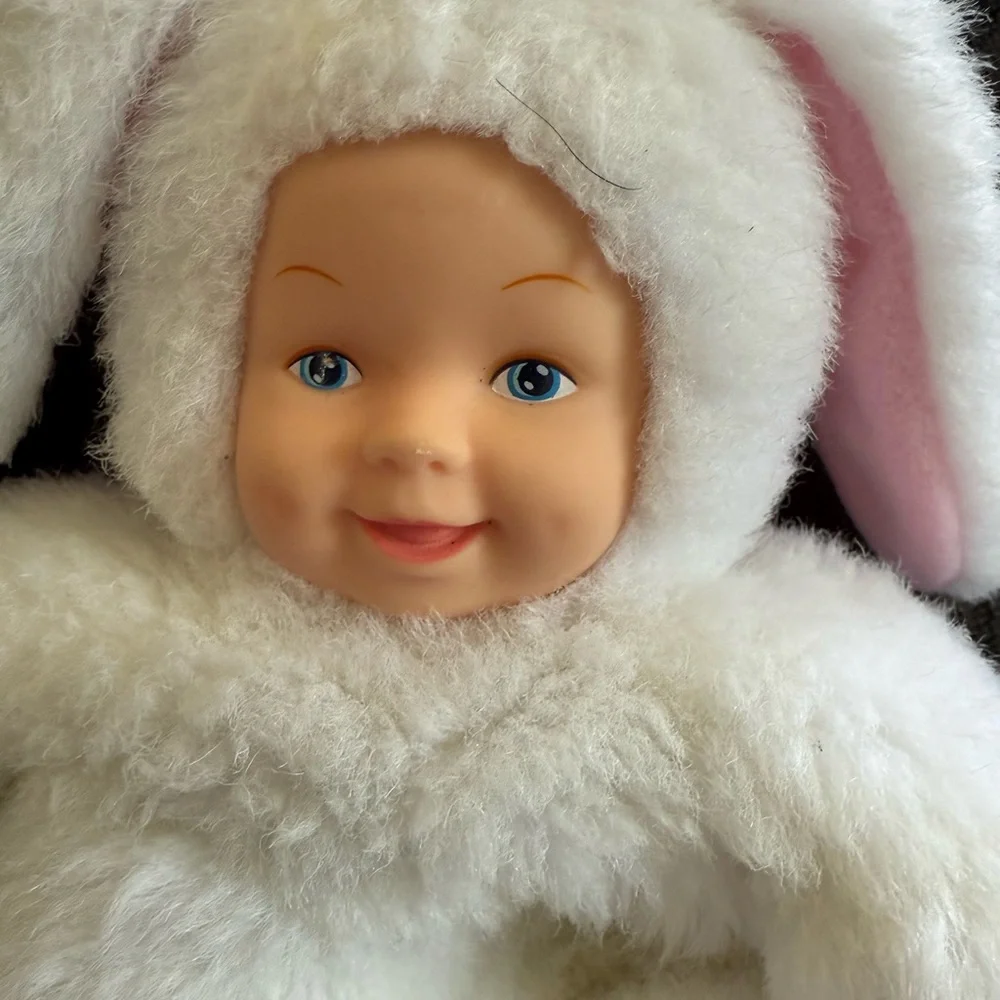Vintage 1997 Anne‎ Geddes white rabbit suit small baby doll plush